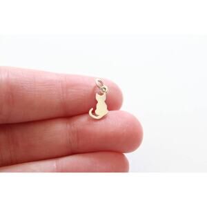 Sterling Silver Tiny Sitting Cat Charm, Silver Cat Charm